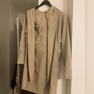 Rain Rebel lululemon rain jacket size 6
